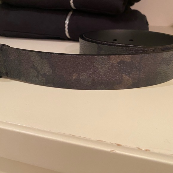 Burberry Camo Belt - Picture 5 of 13